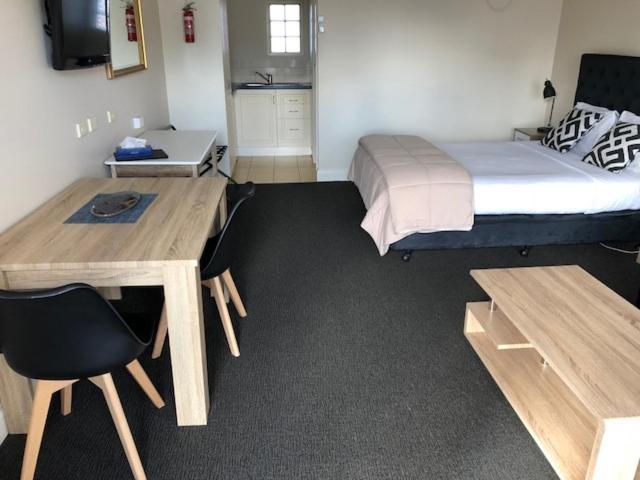 Ashmont Motel And Apartments Port Fairy Exterior foto